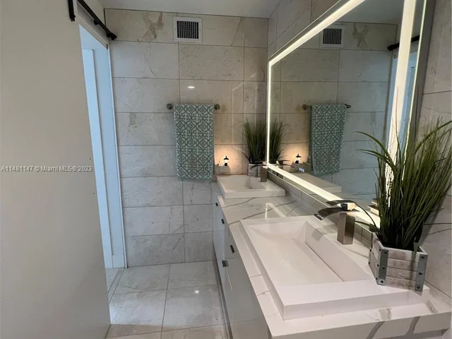 1430 Sheridan St # 22G, Hollywood FL 33020