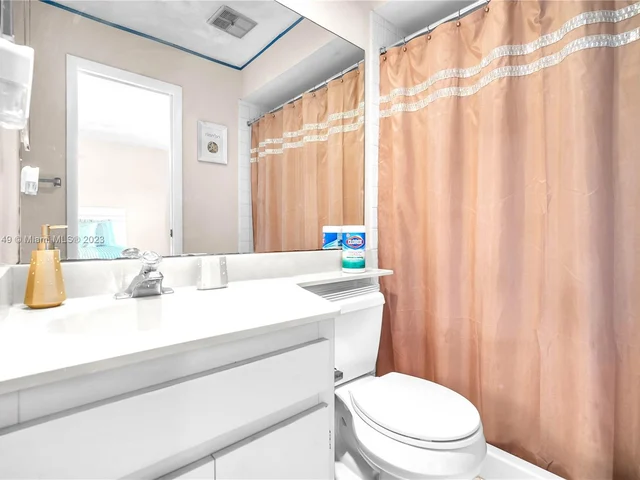 6242 NW 171 STREET # 0, Hialeah FL 33015