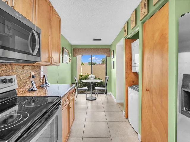 6242 NW 171 STREET # 0, Hialeah FL 33015