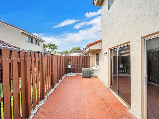 6242 NW 171 STREET # 0, Hialeah FL 33015