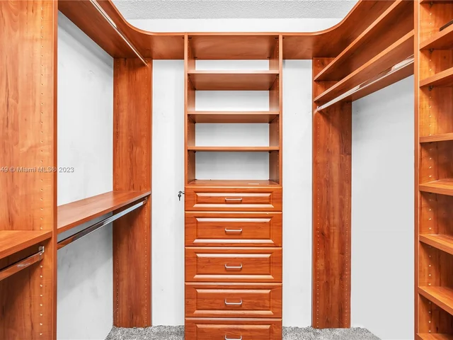 6242 NW 171 STREET # 0, Hialeah FL 33015