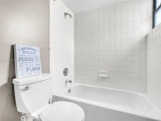 6242 NW 171 STREET # 0, Hialeah FL 33015