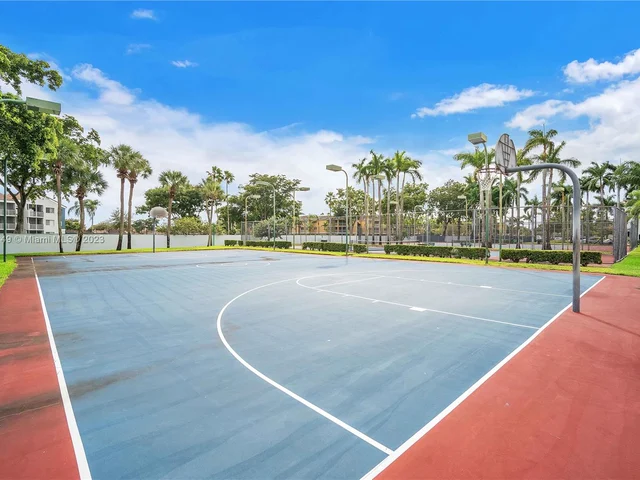 6242 NW 171 STREET # 0, Hialeah FL 33015