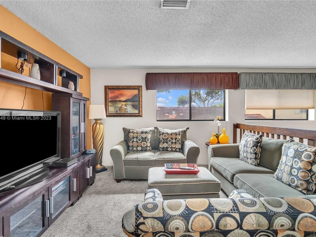 6242 NW 171 STREET # 0, Hialeah FL 33015