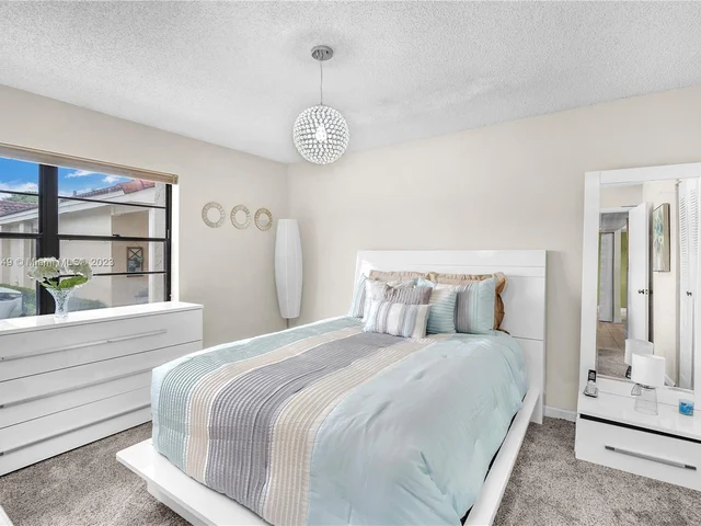 6242 NW 171 STREET # 0, Hialeah FL 33015