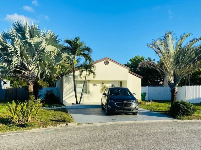 8810 SW 23rd St, Miramar FL 33025