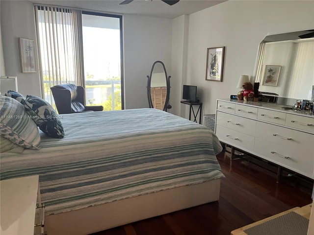 20281 E Country Club Dr # 1105, Aventura FL 33180