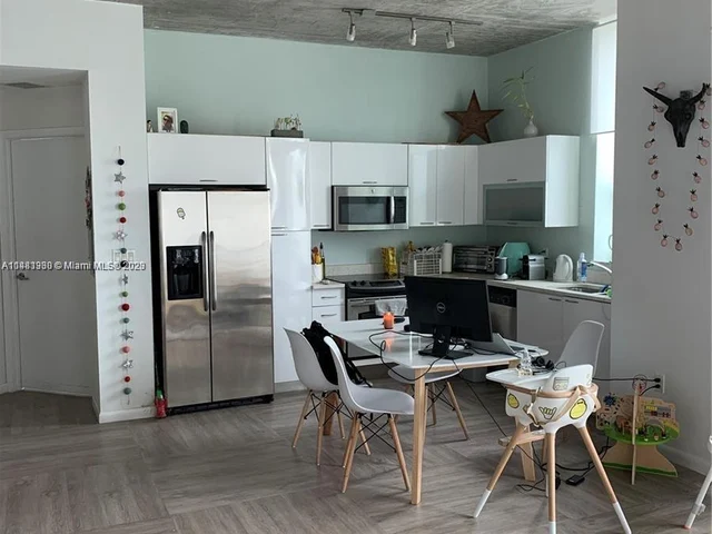 234 NE 3rd St # 1001, Miami FL 33132