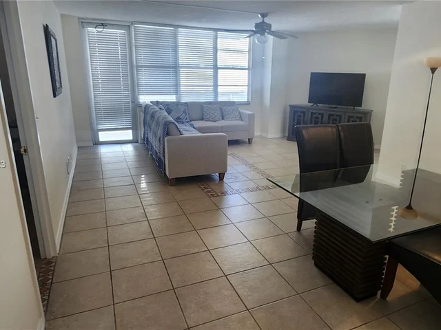 3725 S Ocean Dr # 921, Hollywood FL 33019