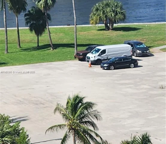 3725 S Ocean Dr # 921, Hollywood FL 33019