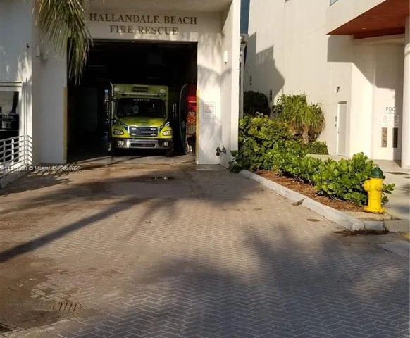 3725 S Ocean Dr # 921, Hollywood FL 33019