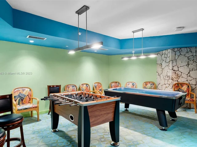 1121 Crandon Blvd # D401, Key Biscayne FL 33149