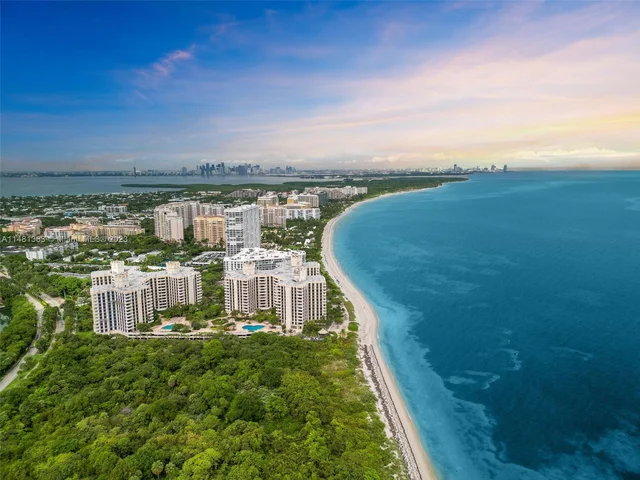 1121 Crandon Blvd # D401, Key Biscayne FL 33149