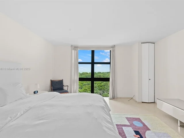 1121 Crandon Blvd # D401, Key Biscayne FL 33149