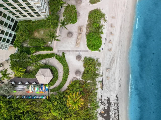 1121 Crandon Blvd # D401, Key Biscayne FL 33149