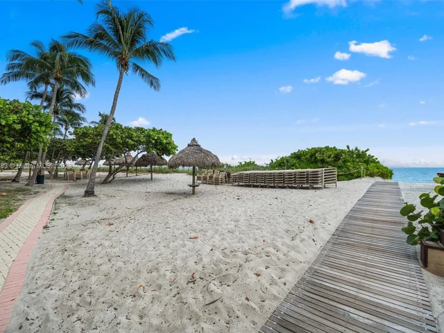 1121 Crandon Blvd # D401, Key Biscayne FL 33149