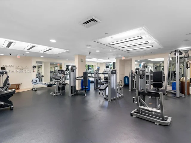 1121 Crandon Blvd # D401, Key Biscayne FL 33149