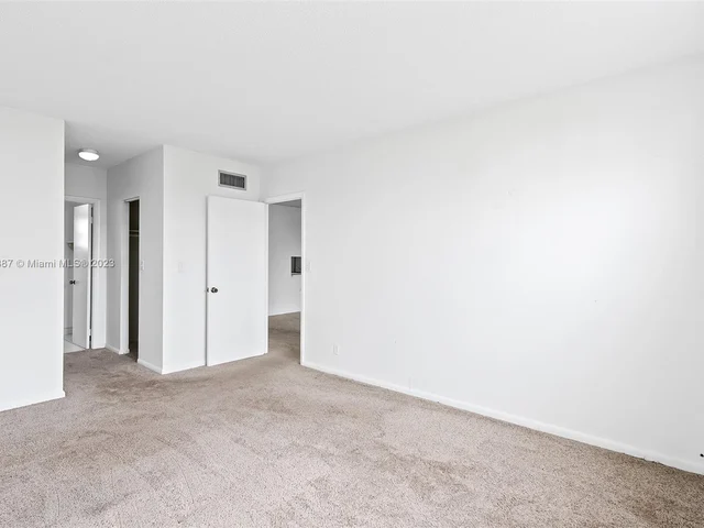 600 NE 2nd St # 415, Dania Beach FL 33004