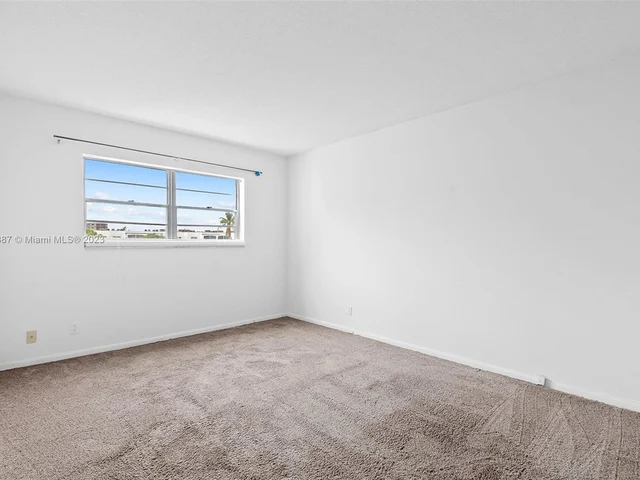 600 NE 2nd St # 415, Dania Beach FL 33004