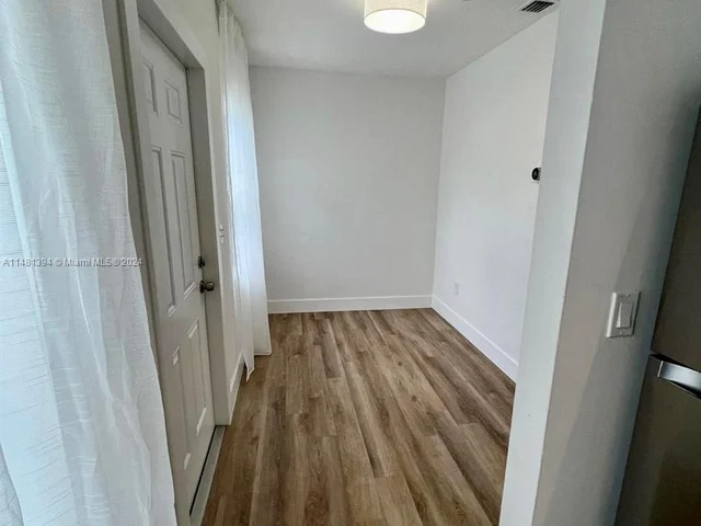 534 SW 16th Ave # 0, Miami FL 33135