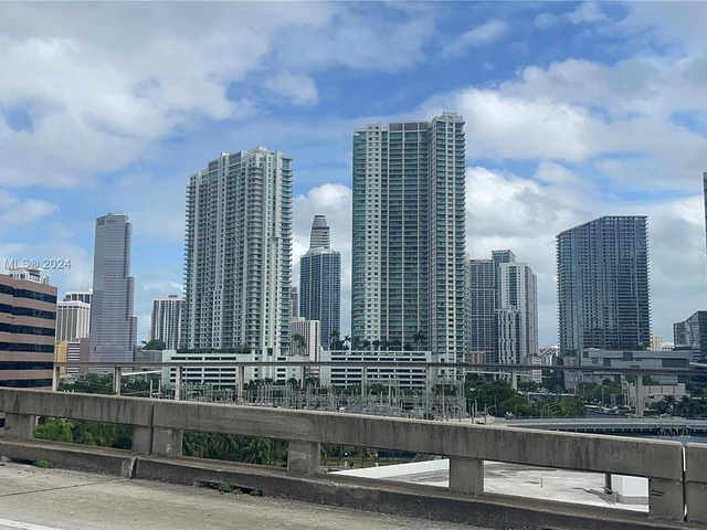 31 SE 5th St # 1908, Miami FL 33131