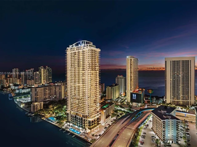 4010 S Ocean Dr # R2402, Hollywood FL 33019