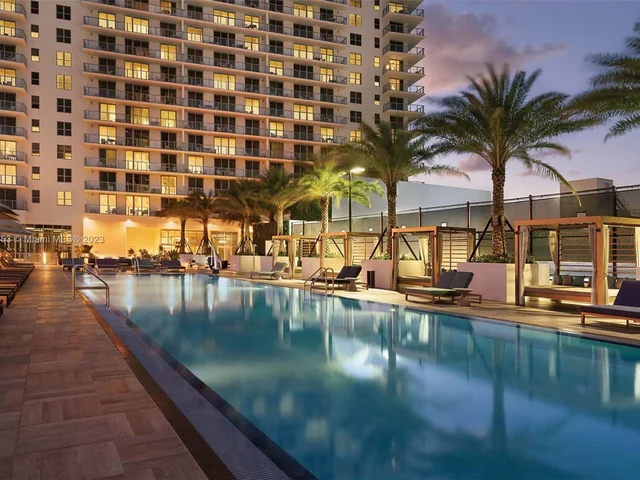 4010 S Ocean Dr # R2402, Hollywood FL 33019