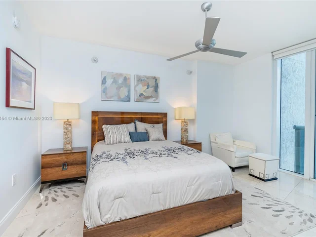 400 Alton Rd # 809, Miami Beach FL 33139