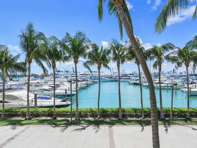 400 Alton Rd # 809, Miami Beach FL 33139