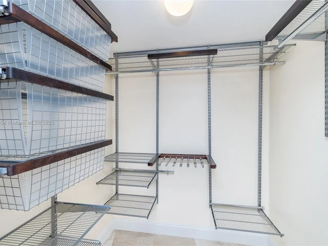 400 Alton Rd # 809, Miami Beach FL 33139