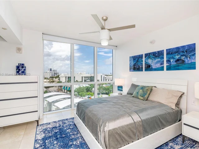 400 Alton Rd # 809, Miami Beach FL 33139