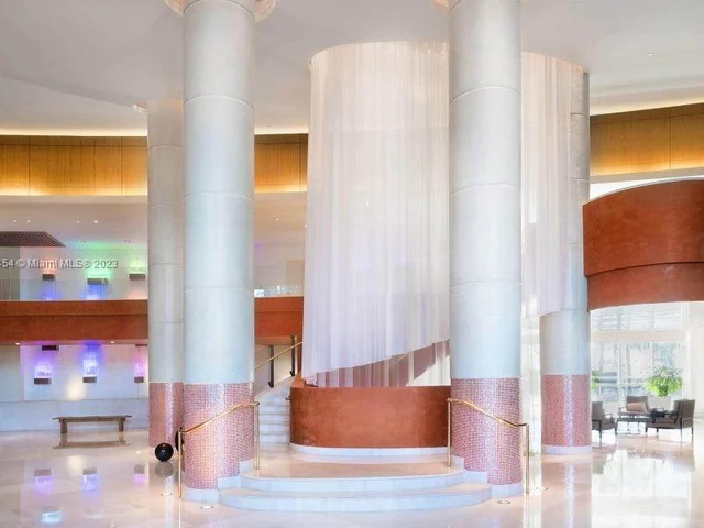 400 Alton Rd # 809, Miami Beach FL 33139