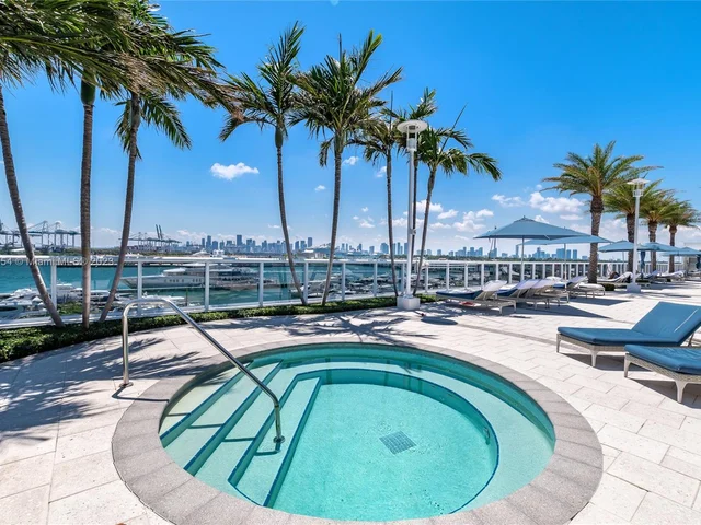 400 Alton Rd # 809, Miami Beach FL 33139
