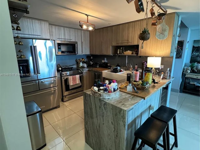 1861 NW S River Dr # 1110, Miami FL 33125