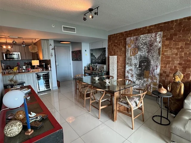 1861 NW S River Dr # 1110, Miami FL 33125