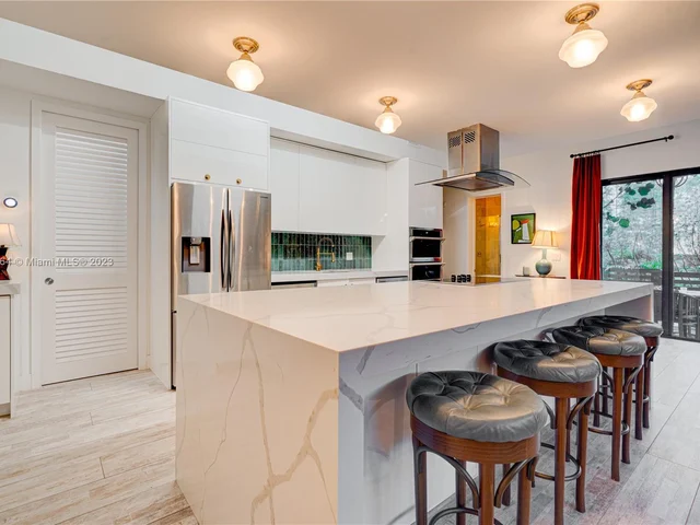 3032 SW 21st ST, Miami FL 33145