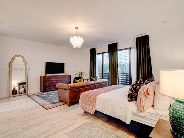 3032 SW 21st ST, Miami FL 33145