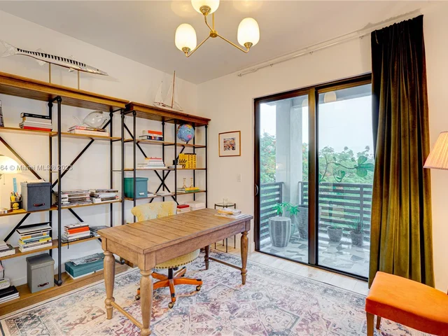 3032 SW 21st ST, Miami FL 33145