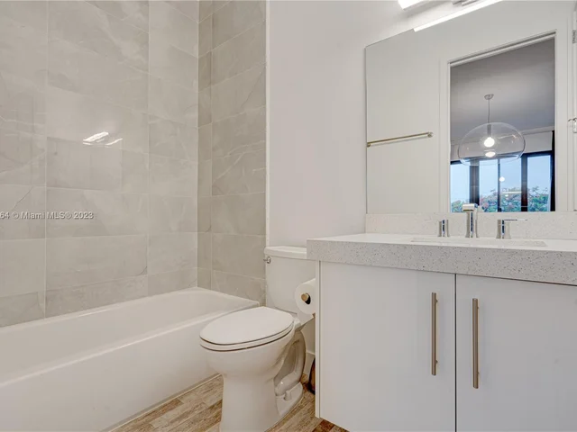 3032 SW 21st ST, Miami FL 33145