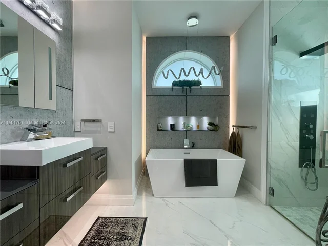 2253 SW 132nd Way, Davie FL 33325