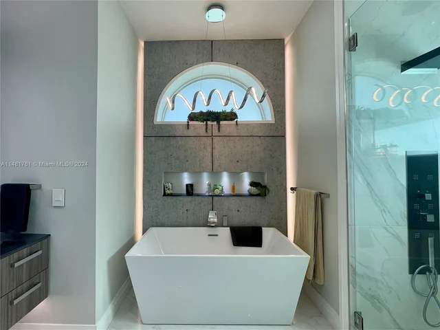 2253 SW 132nd Way, Davie FL 33325