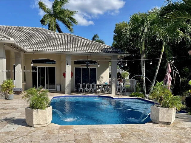 2253 SW 132nd Way, Davie FL 33325