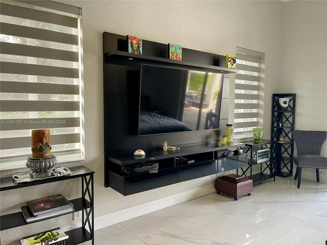 2253 SW 132nd Way, Davie FL 33325