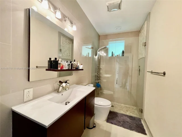 2253 SW 132nd Way, Davie FL 33325