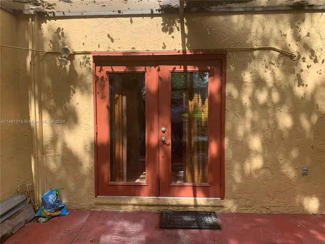 9732 NW 15th St # 306, Pembroke Pines FL 33024