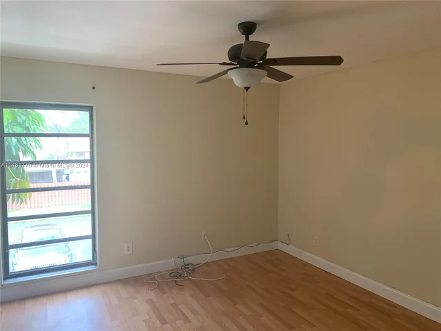 9732 NW 15th St # 306, Pembroke Pines FL 33024