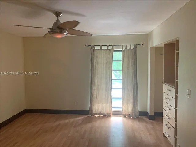 9732 NW 15th St # 306, Pembroke Pines FL 33024