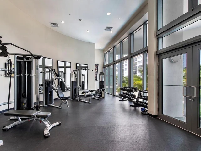 6000 Collins Ave # 123, Miami Beach FL 33140