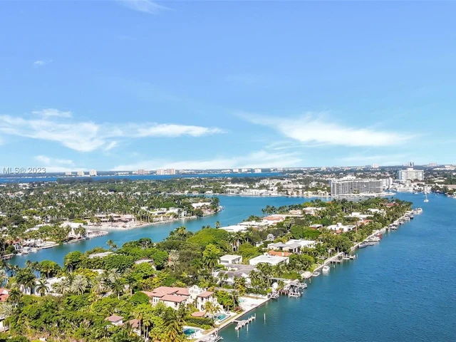 6000 Collins Ave # 123, Miami Beach FL 33140