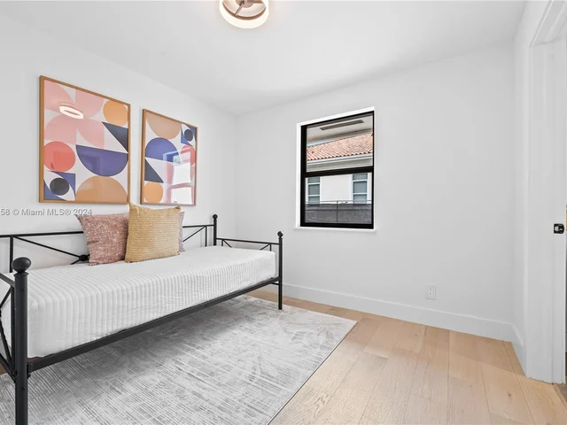 7611 SW 83rd Ct, Miami FL 33143